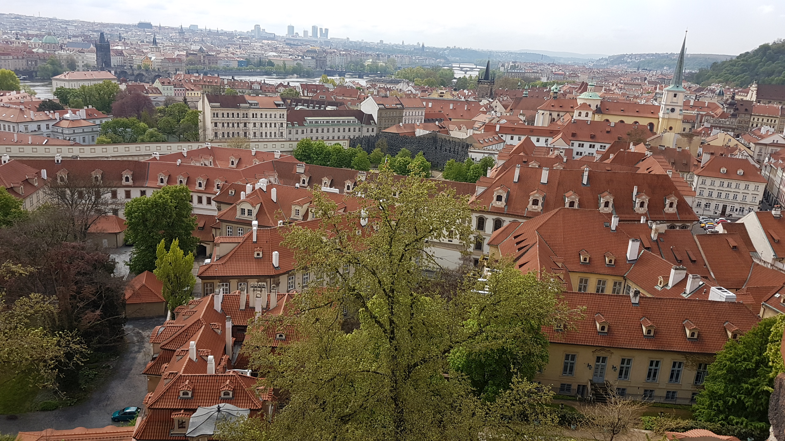 20170427_103454.jpg Blick von der Prager Burg