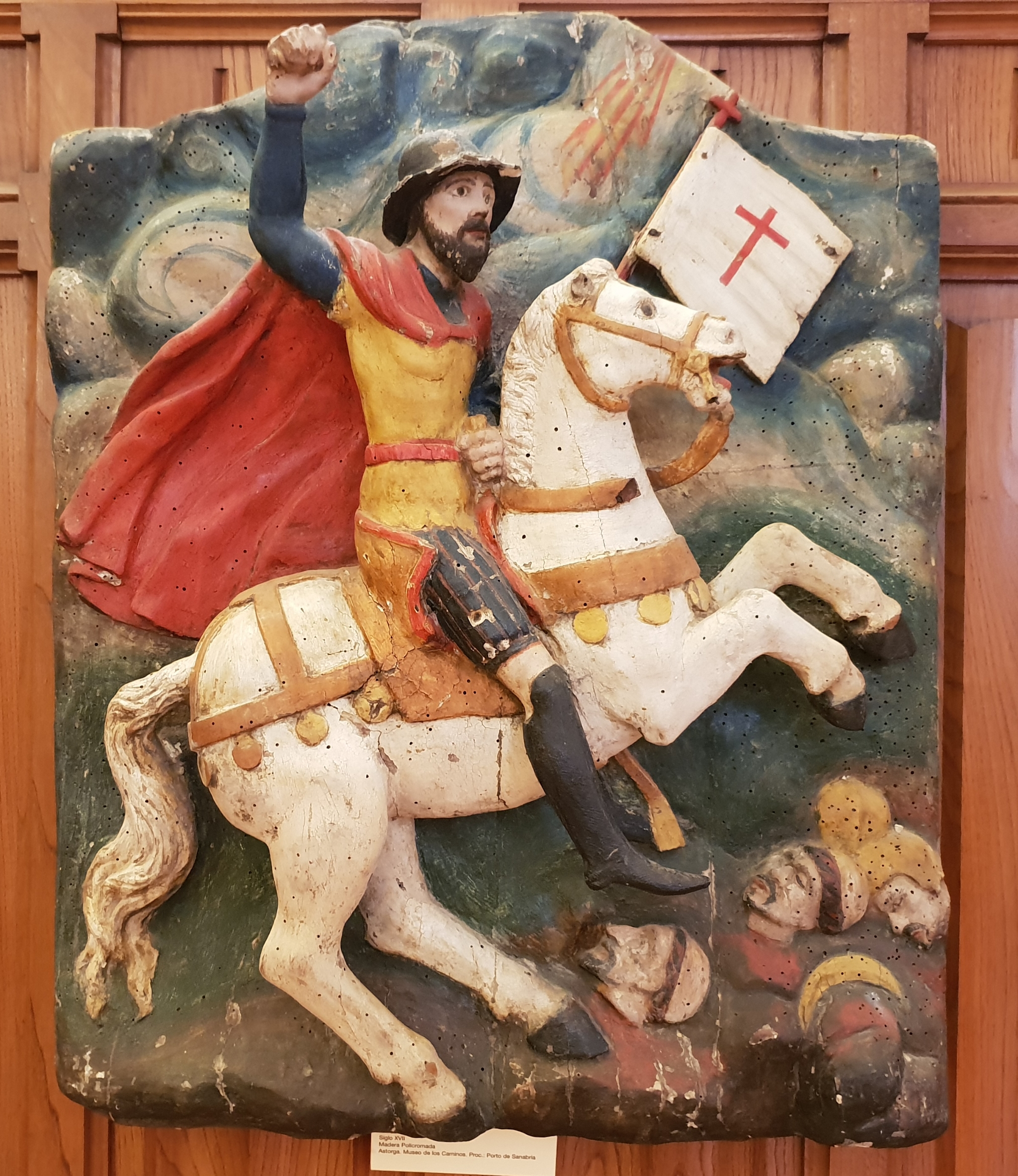 Für uns befremdlich - in Spanien weitverbreitet - Jakobus als Maurentöter Holzrelief aus dem 17. Jhd.